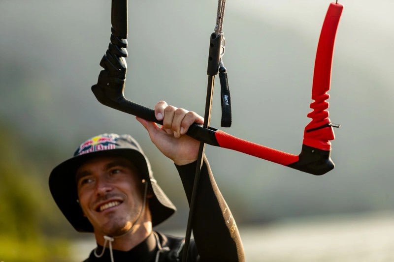 F - ONE ATOM BAR SK99 - Wing and Kite